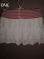 красивая летняя юбка. хорошее качество с красно -белым пояском........